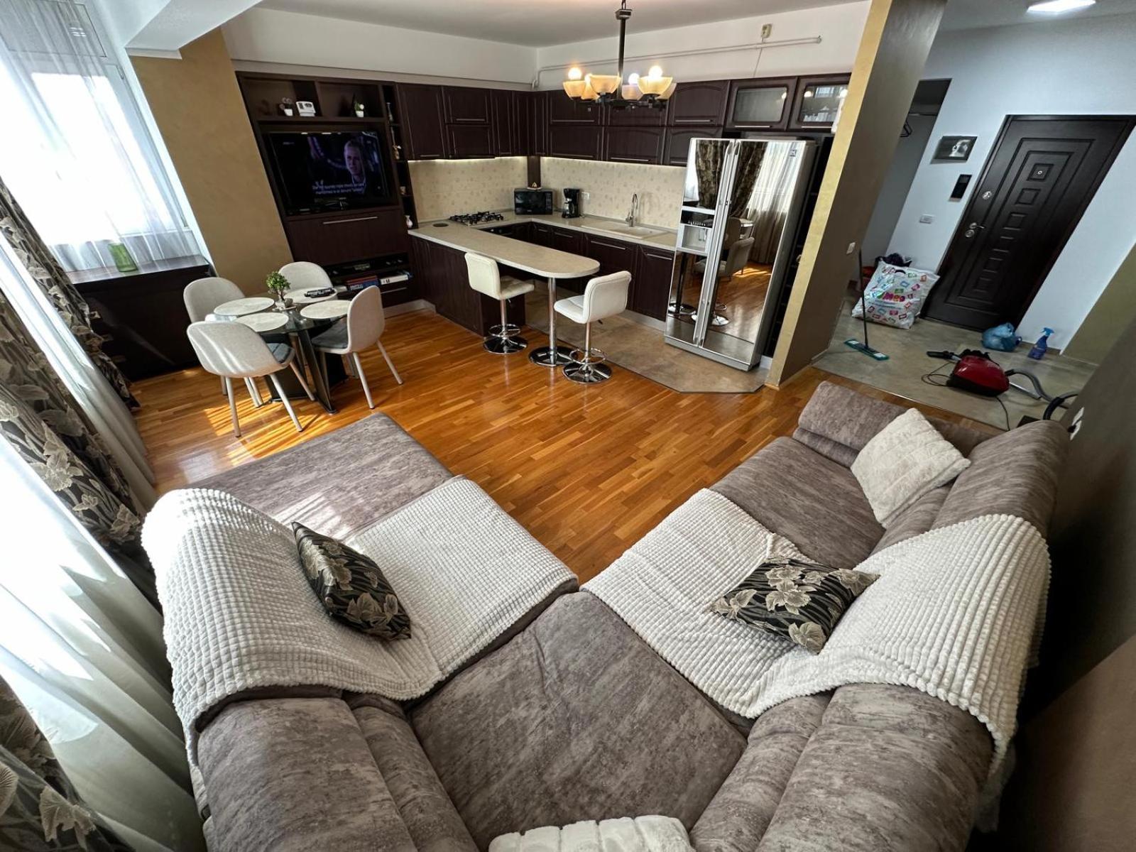Luxury Nordic 46 Apartment Suceava Exterior foto
